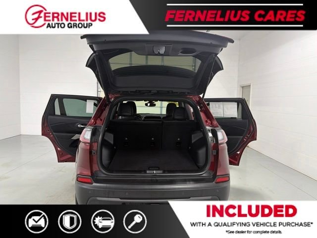 Used 2021 Red Jeep Latitude Lux image 20