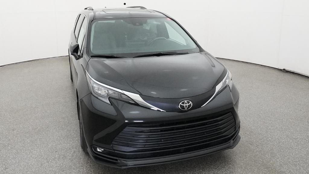 New 2026 Midnight Black Metallic Toyota XLE image 3