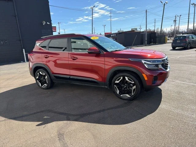 Used 2025 Orange Kia SX image 3