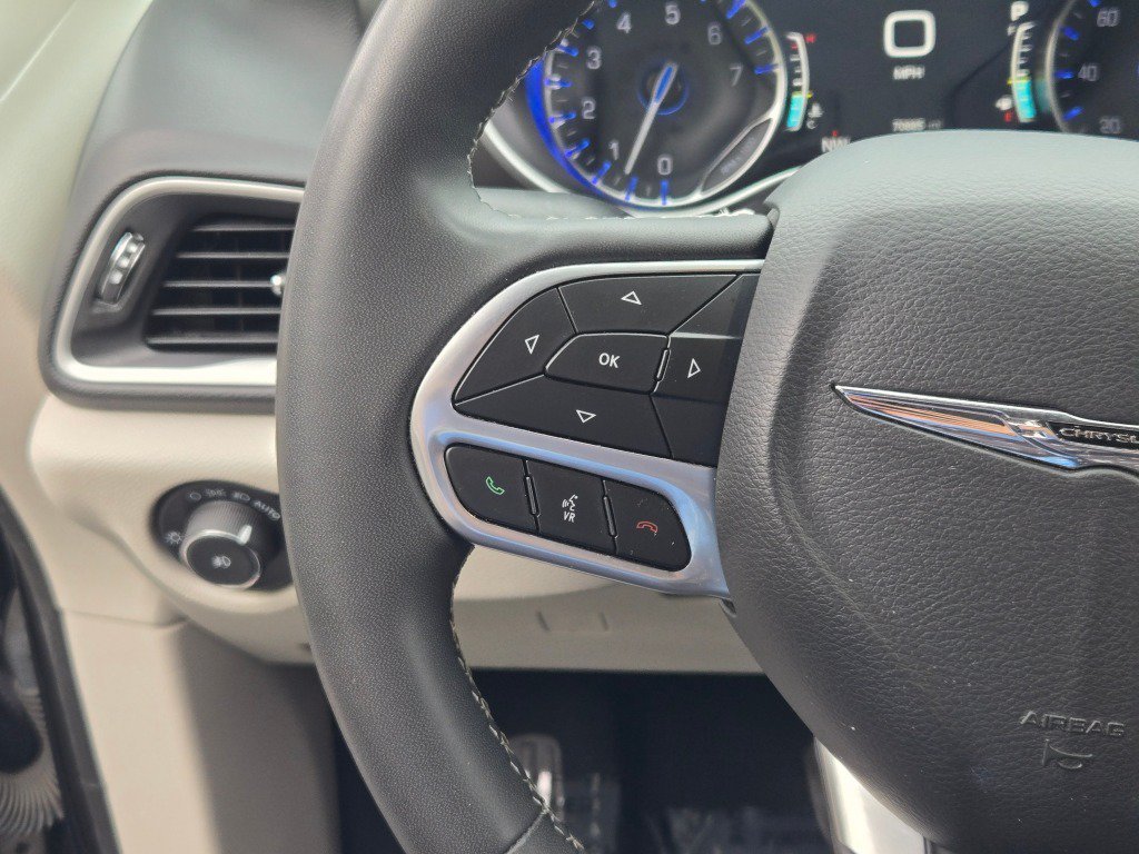 2024 Chrysler Pacifica Touring L - Photo 30