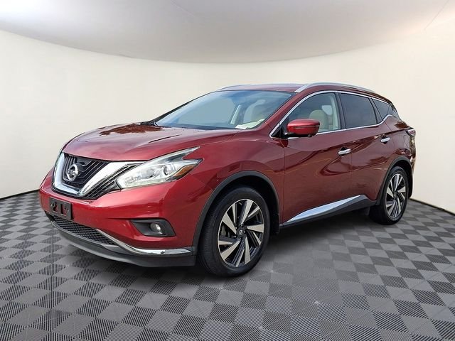 Used 2016 Red Nissan Platinum image 3
