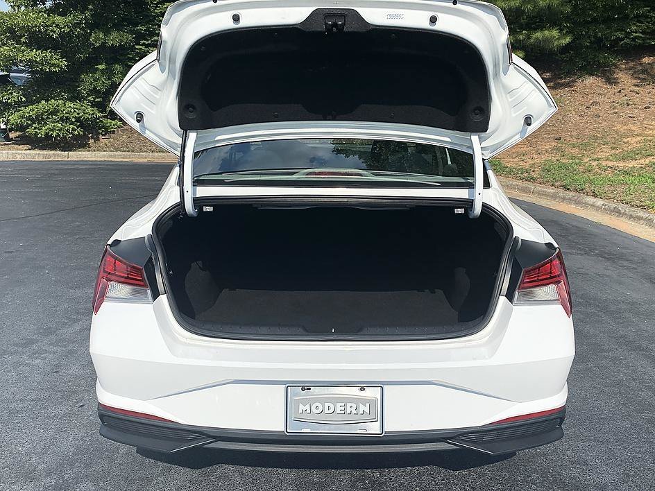 Used 2023 Lunar White Hyundai Blue image 22
