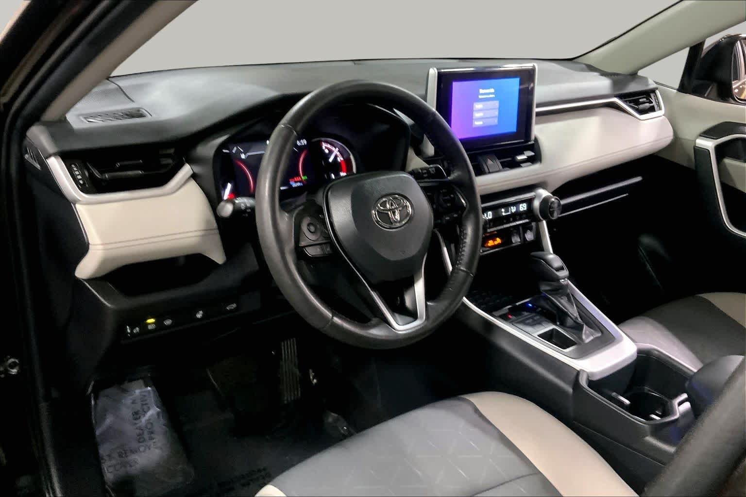 Used 2024 Midnight Black Metallic Toyota XLE image 18