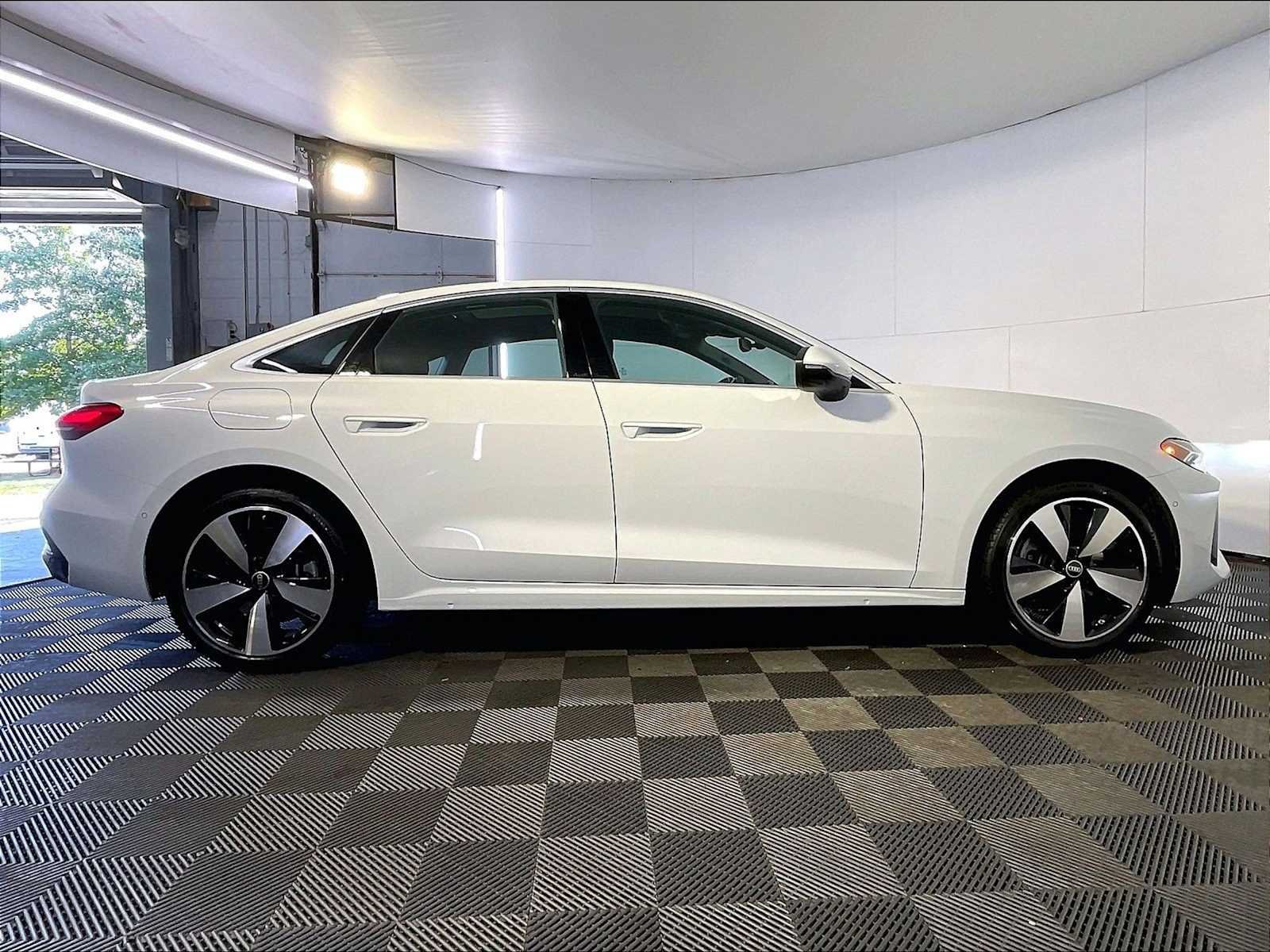 Used 2025 Arkona White Audi Premium Plus image 8
