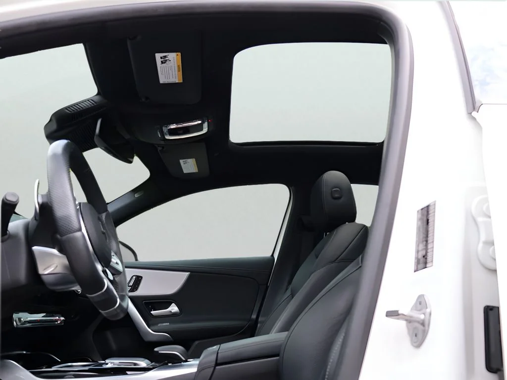 Used 2020 Polar White Mercedes-Benz Base image 42