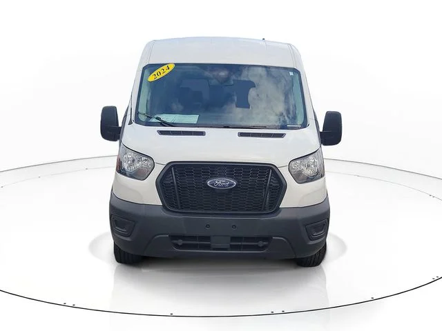 Used 2024 White Ford XL image 2