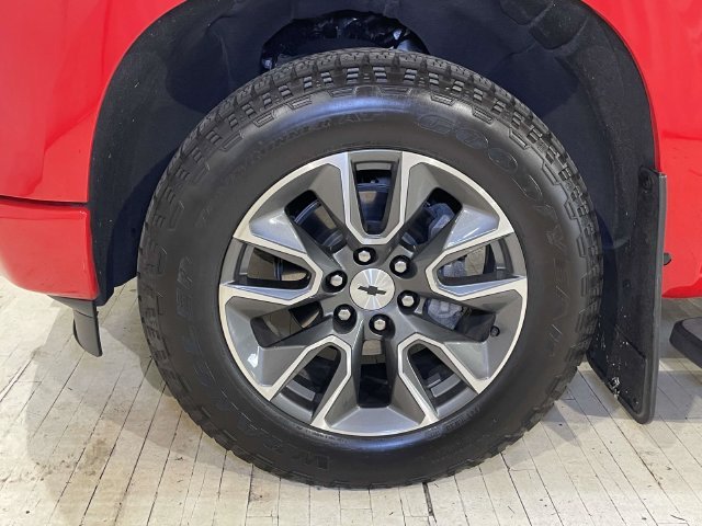Used 2023 Red Chevrolet RST image 13