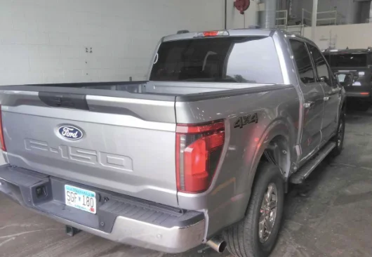 Used 2025 Silver Metallic Ford XLT image 4