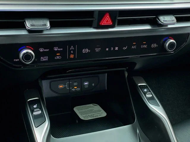 New 2026 Aurora Black Pearl Kia EX image 24