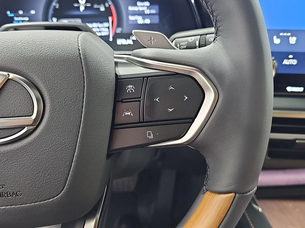 New 2026 Iridium Lexus PREMIUM PLUS image 17
