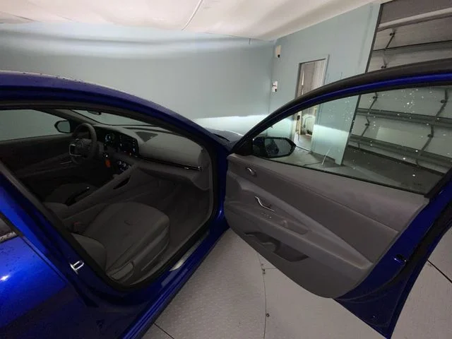 Used 2025 Blue Hyundai SE image 23