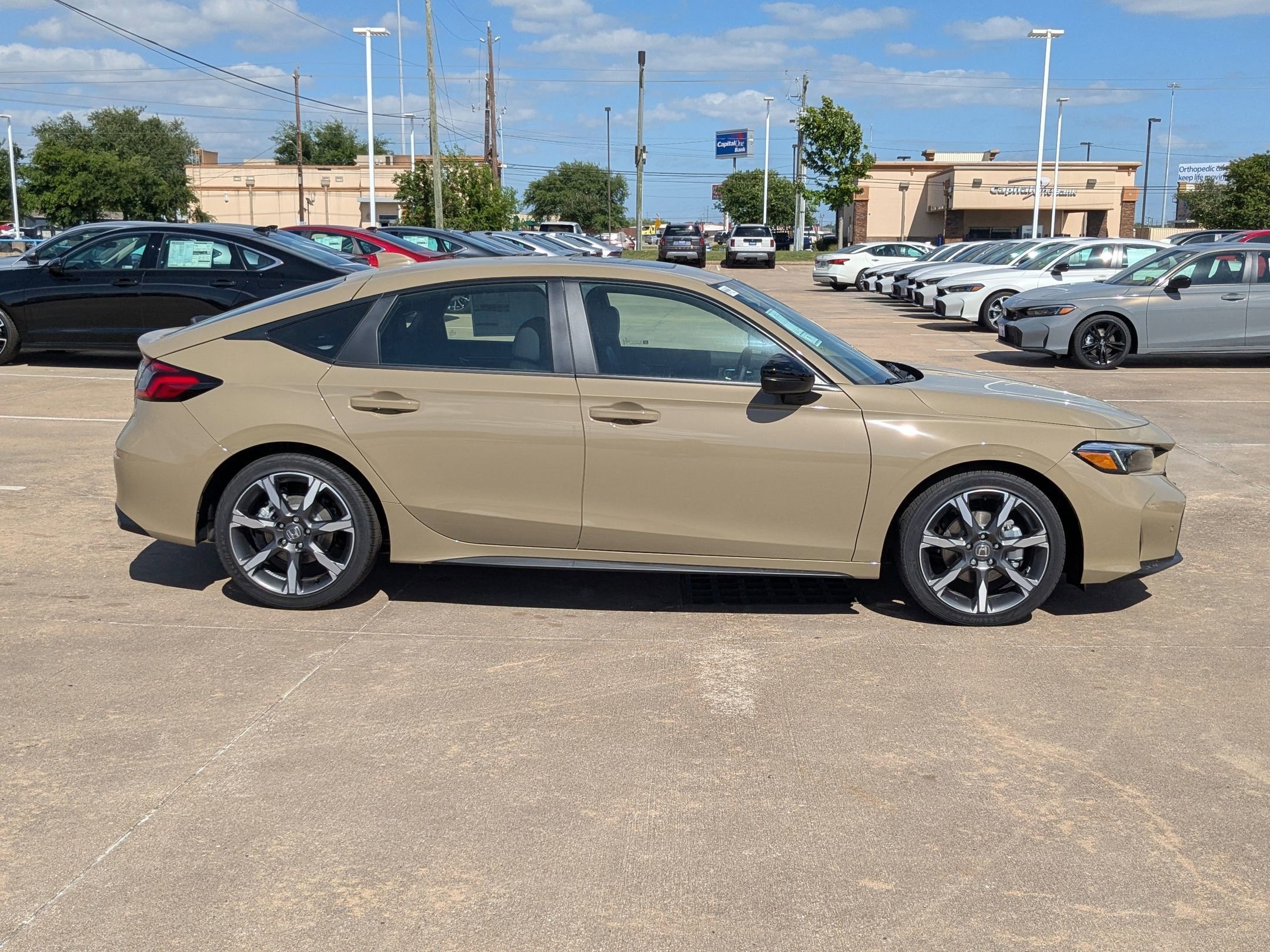 New 2026 Sand Dune Pearl Honda Sport Touring image 3