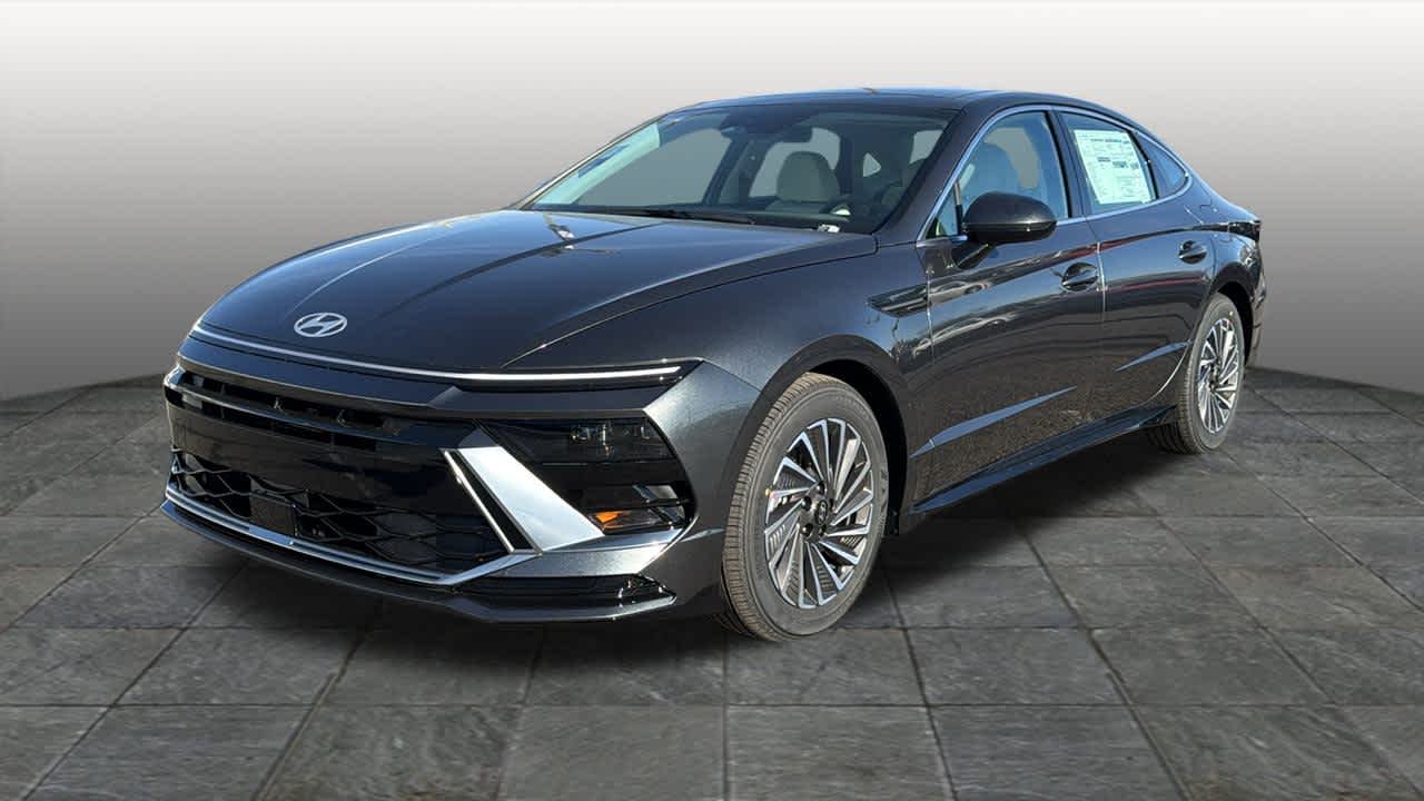 2026 Hyundai Sonata SEL's photo