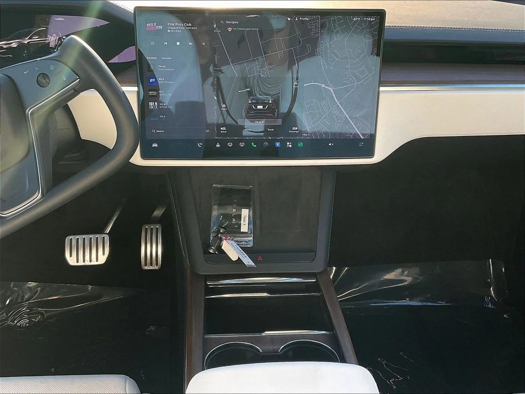 Used 2023 Black Tesla Standard Range image 9