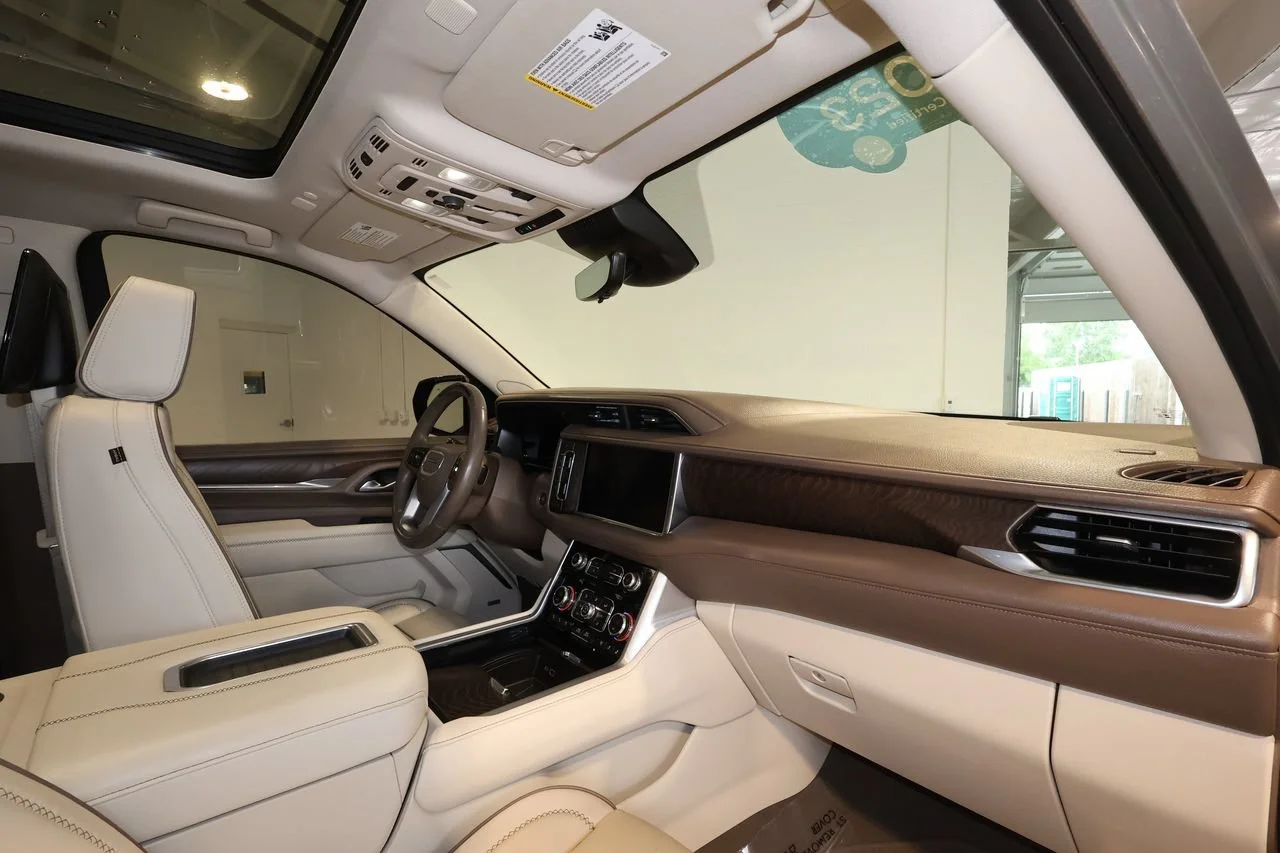 2023 GMC Yukon Denali - Photo 30