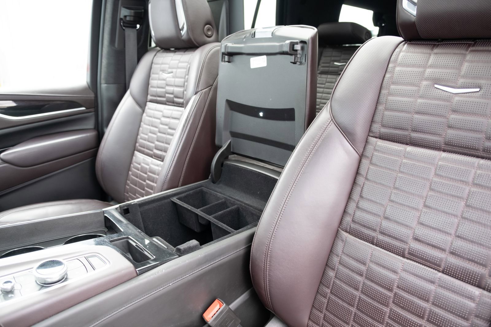 Used 2023 Galactic Gray Metallic Cadillac Sport Platinum image 9