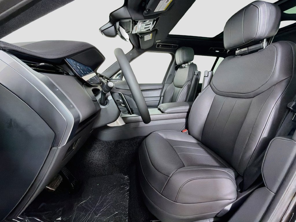 New 2027 Santorini Black Land Rover SE image 22