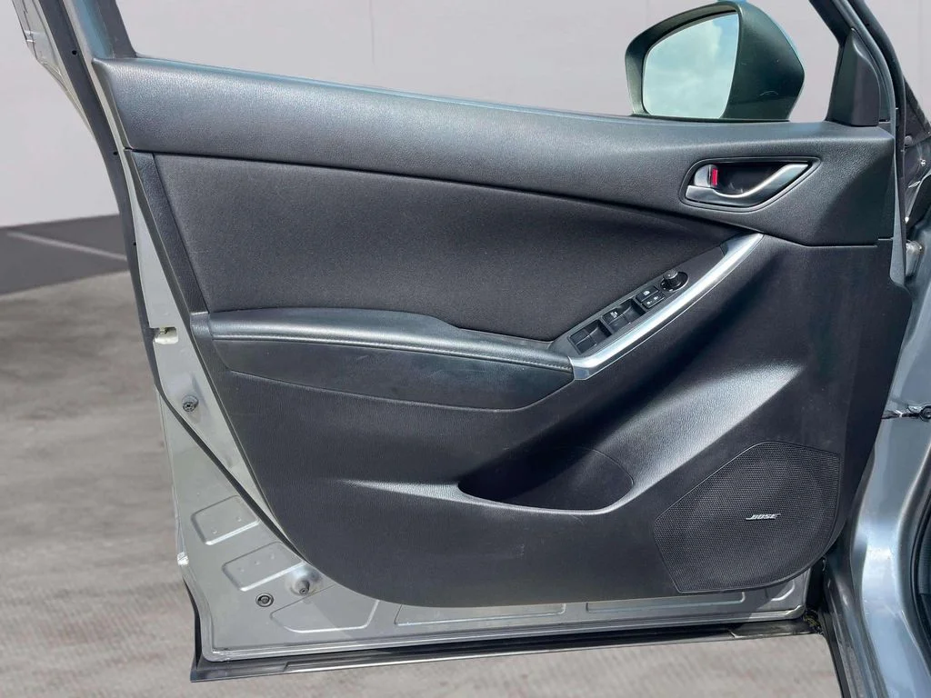 Used 2014 Liquid Silver Metallic Mazda Touring image 19