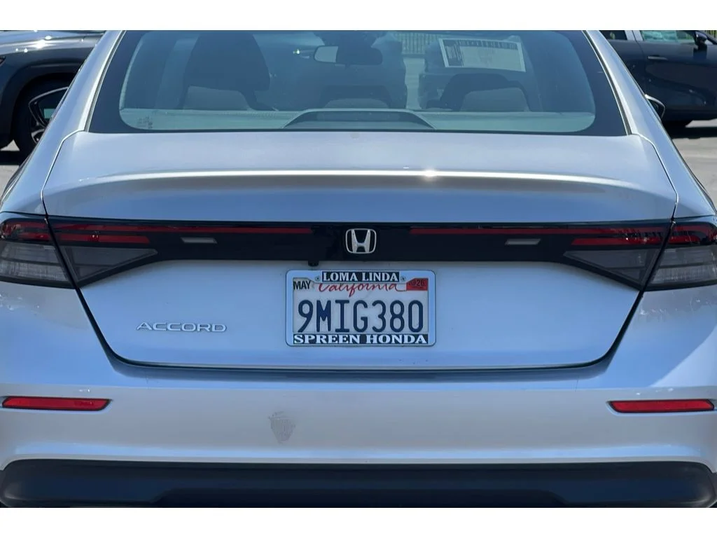 Used 2024 Solar Silver Metallic Honda LX image 15