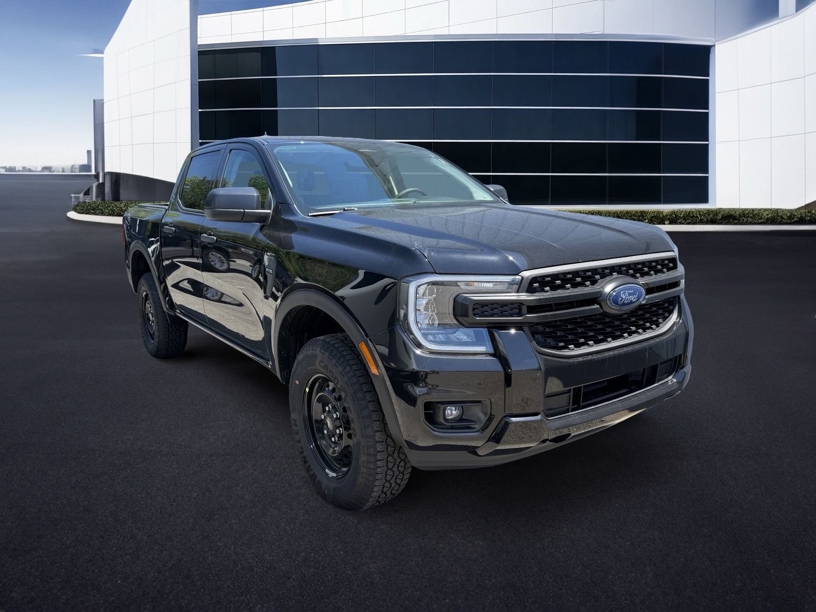 New 2026 Shadow Black Ford XL image 3