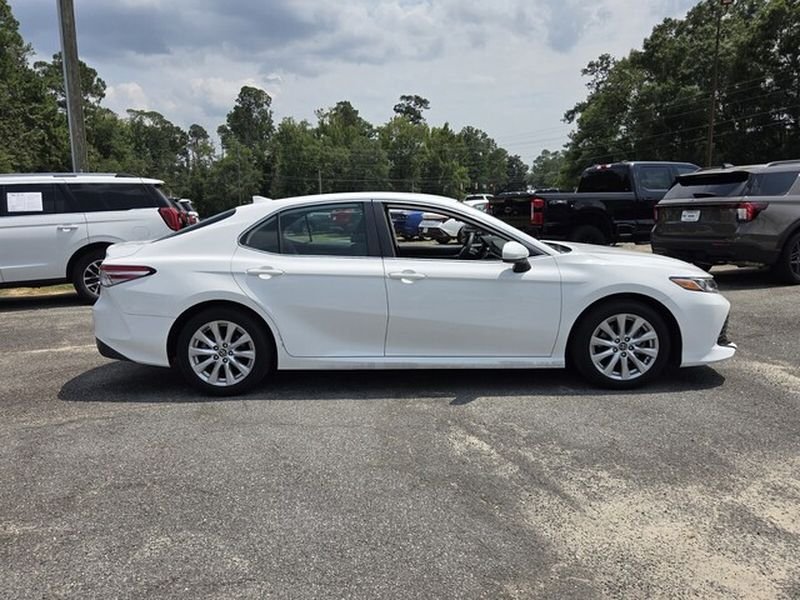 Used 2019 Super White Toyota LE image 14