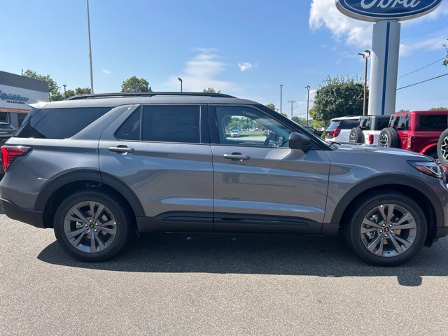 New 2026 Gray Ford Active image 8