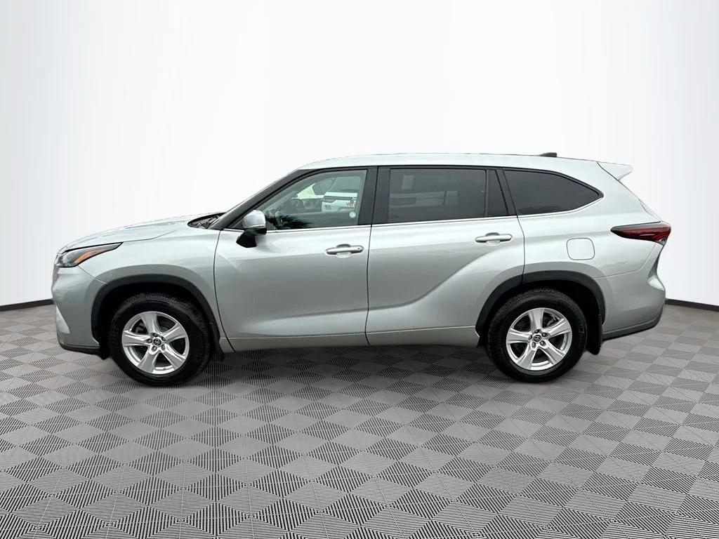 Used 2024 Silver Toyota LE image 9