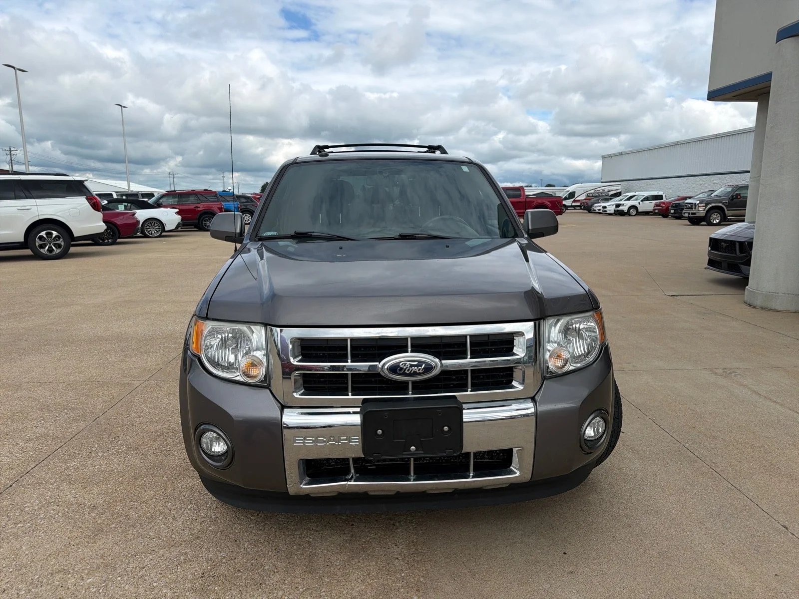 Used 2012 Gray Ford Limited image 3