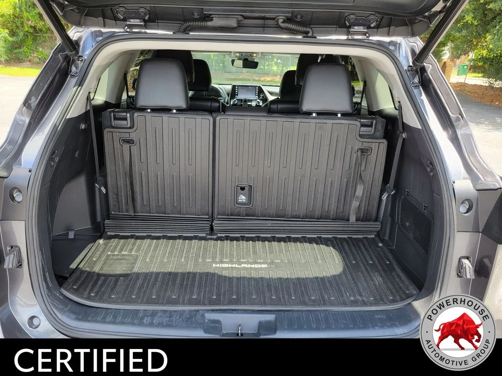 Used 2022 Gray Toyota XLE image 14