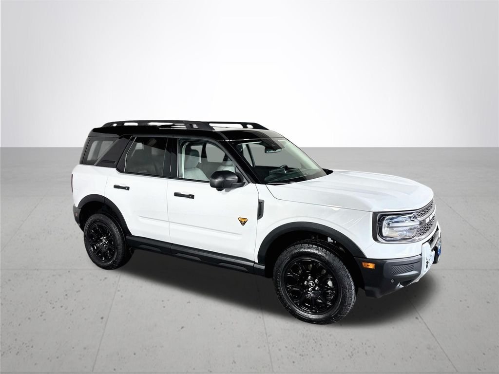 Used 2025 White Ford Badlands image 4