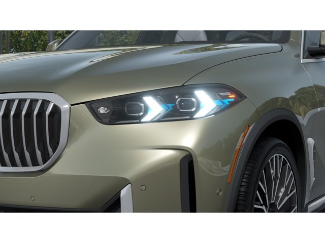 New 2026 Manhattan Green Metallic BMW sDrive40i image 6
