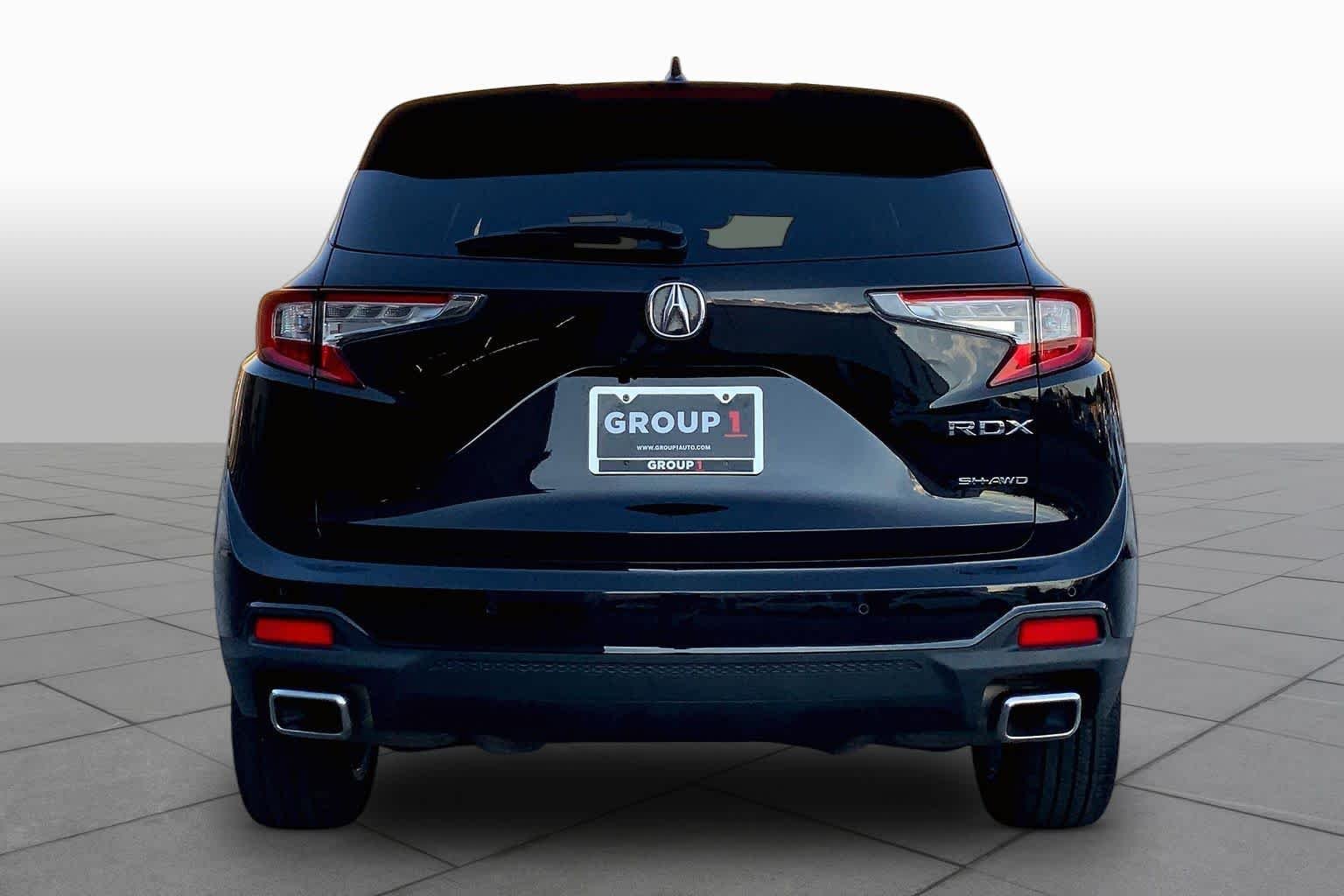Used 2025 Majestic Black Pearl Acura w/Technology Package image 5
