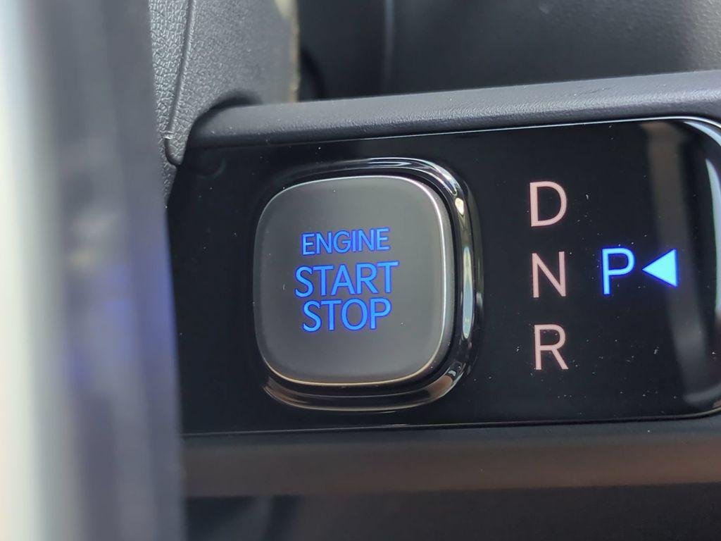 New 2026 Gray Hyundai SEL FWD image 39