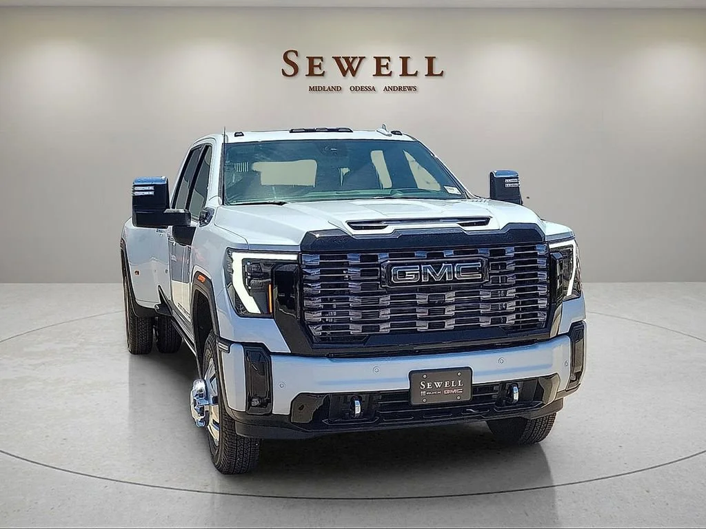 New 2026 Glacier White Tricoat GMC Denali Ultimate DRW image 7