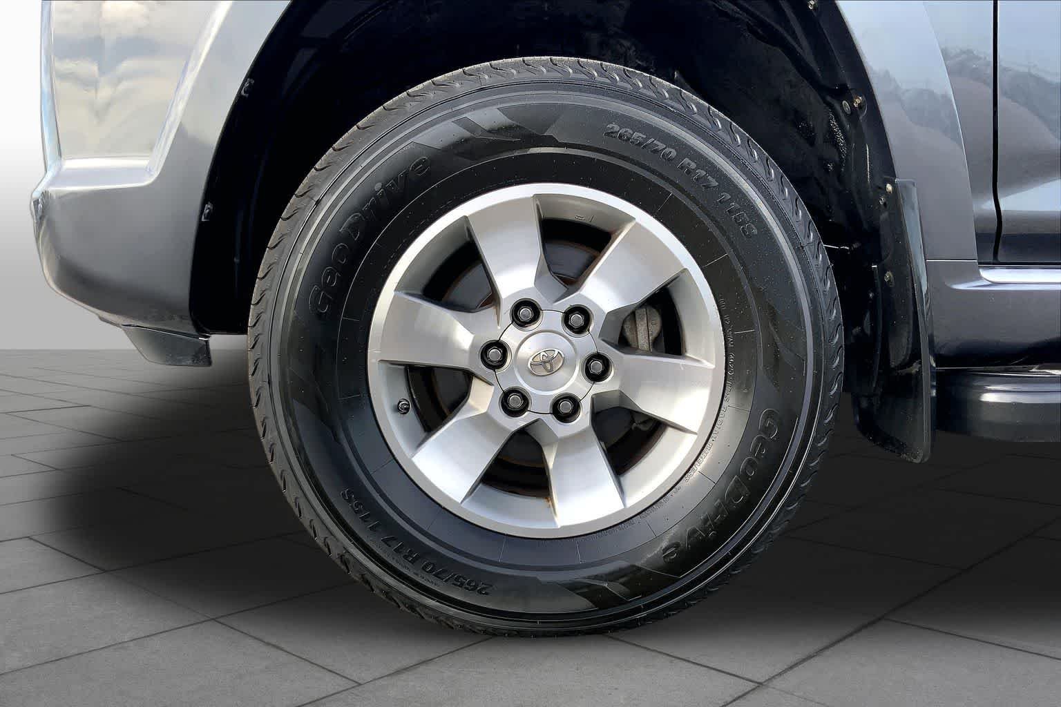 Used 2013 Magnetic Gray Metallic Toyota Limited image 11