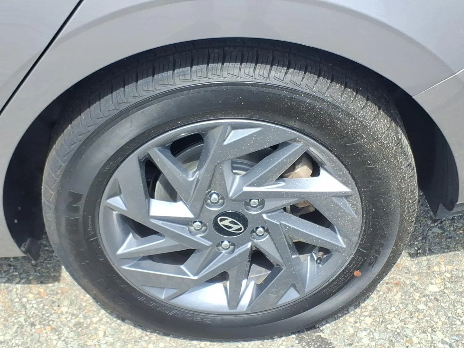 Used 2024 Fluid Metal Hyundai SEL image 9