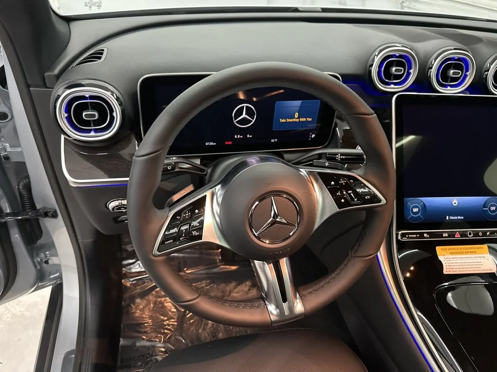 Used 2026 Silver Mercedes-Benz GLC 300 image 8
