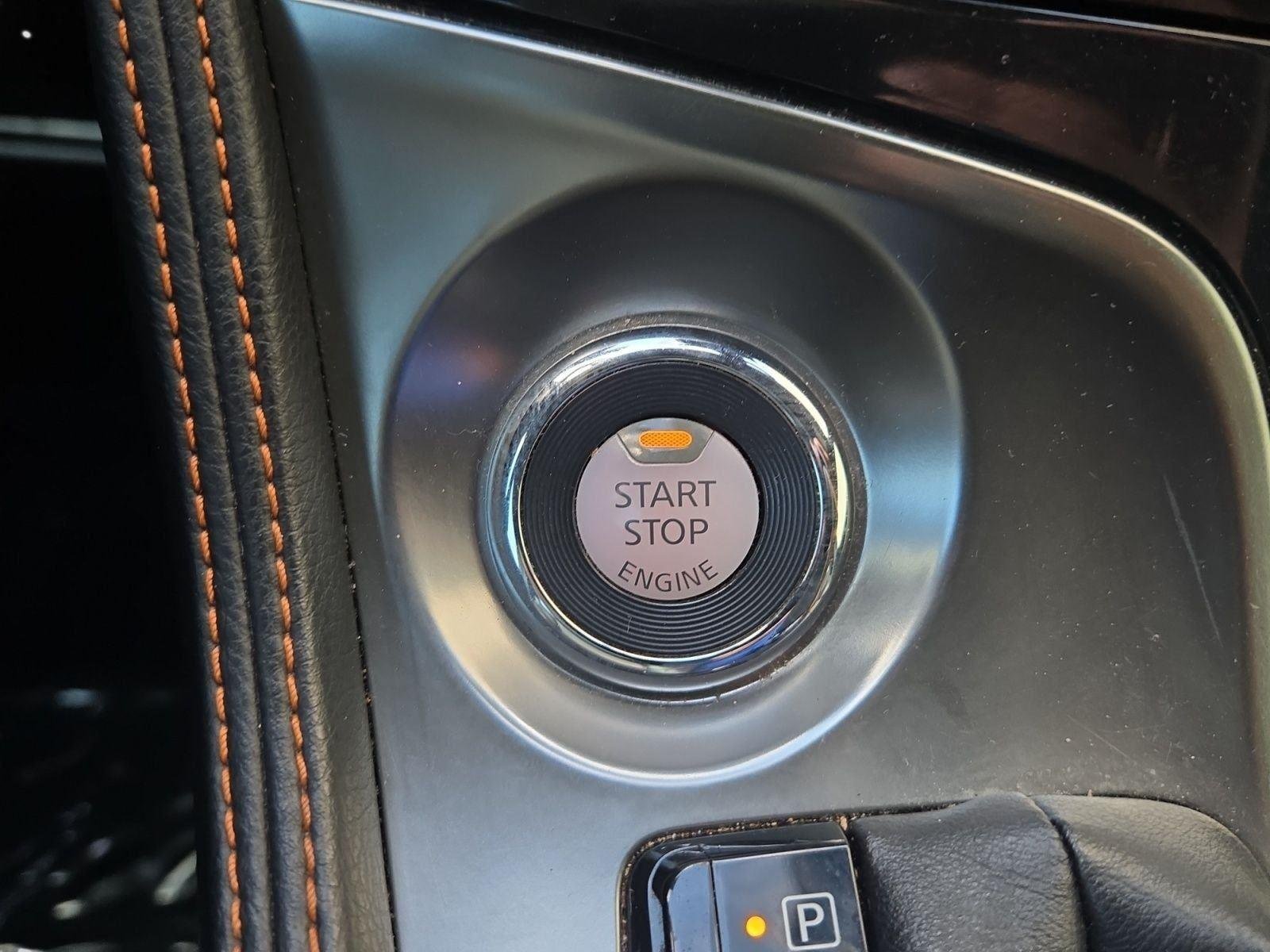 Used 2021 Pearl White Tricoat Nissan SR image 21