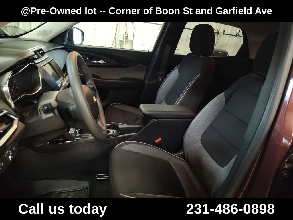 Used 2022 Red Chevrolet LT image 14