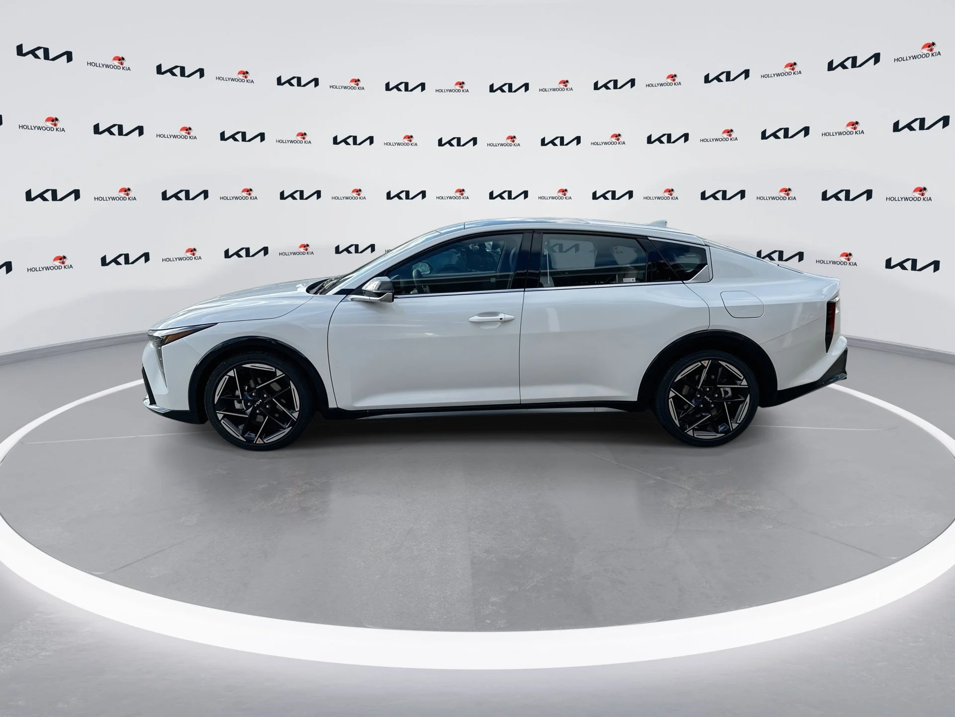 New 2026 Snow White Pearl Kia GT-Line image 5