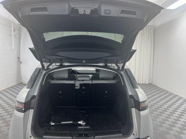 Used 2021 Silver Land Rover SE image 8
