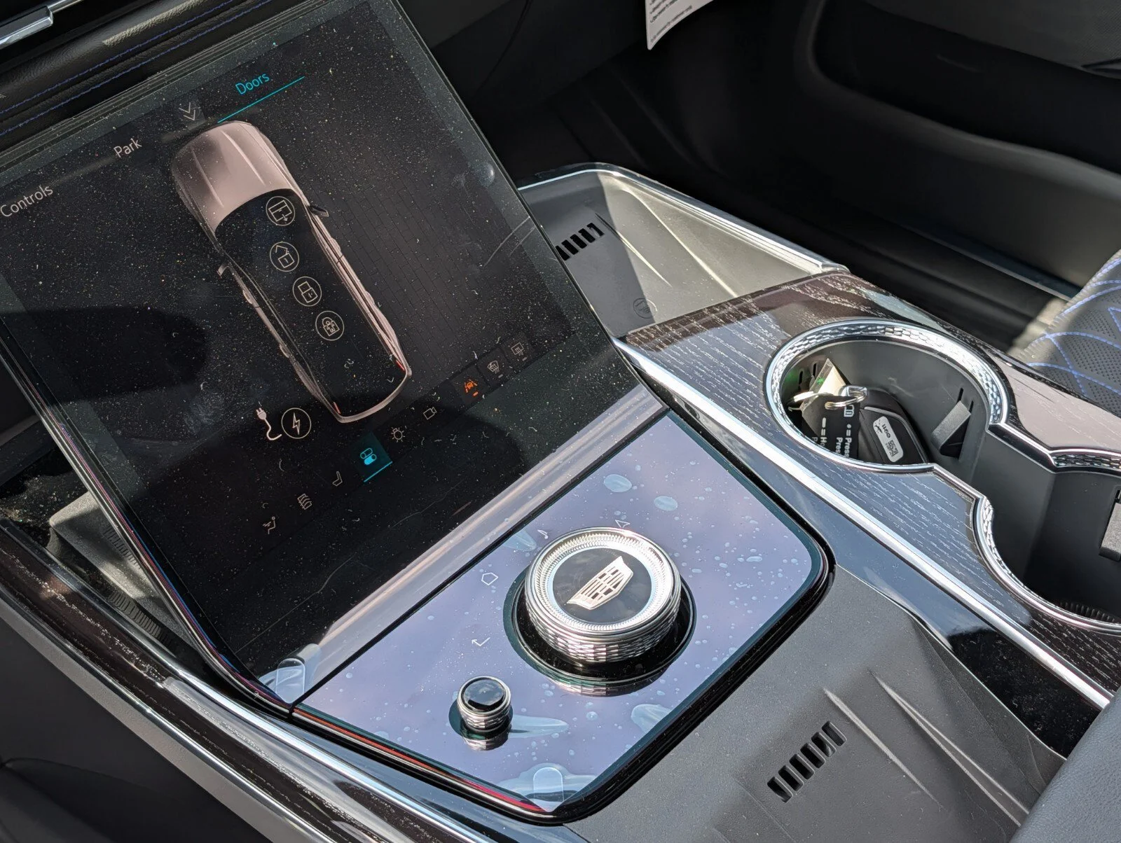 2026 Cadillac Escalade IQ Sport - Photo 7