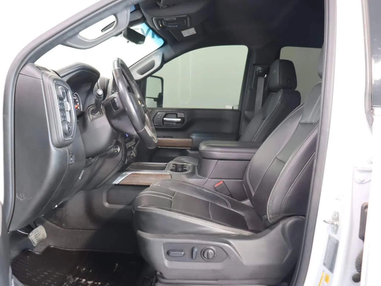 2023 Chevrolet Silverado 2500HD High Country - Photo 8
