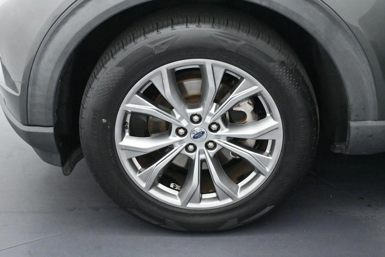 Used 2020 Magnetic Ford Limited image 40