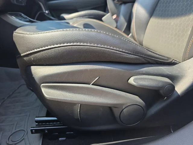 Used 2018 Black Jeep Latitude image 29