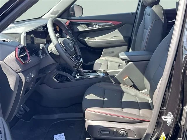 New 2026 Mosaic Black Metallic Chevrolet RS image 13