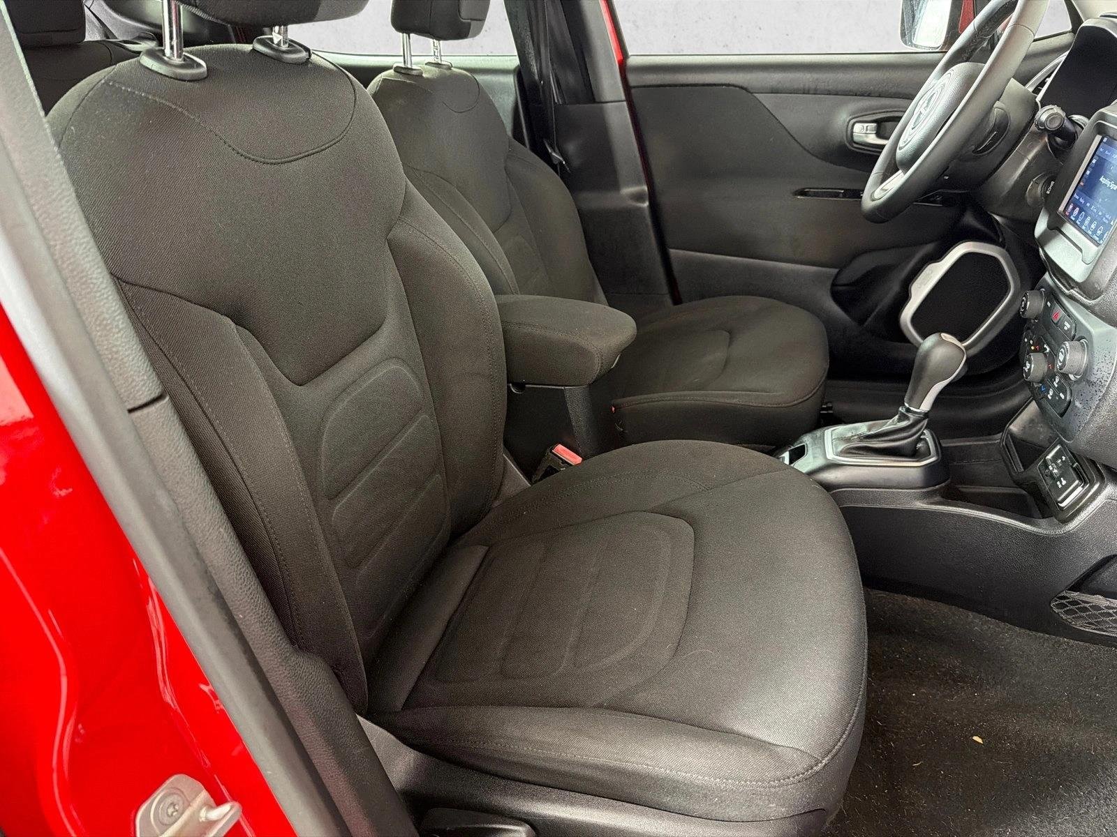 Used 2020 Colorado Red Clearcoat Jeep Latitude image 13