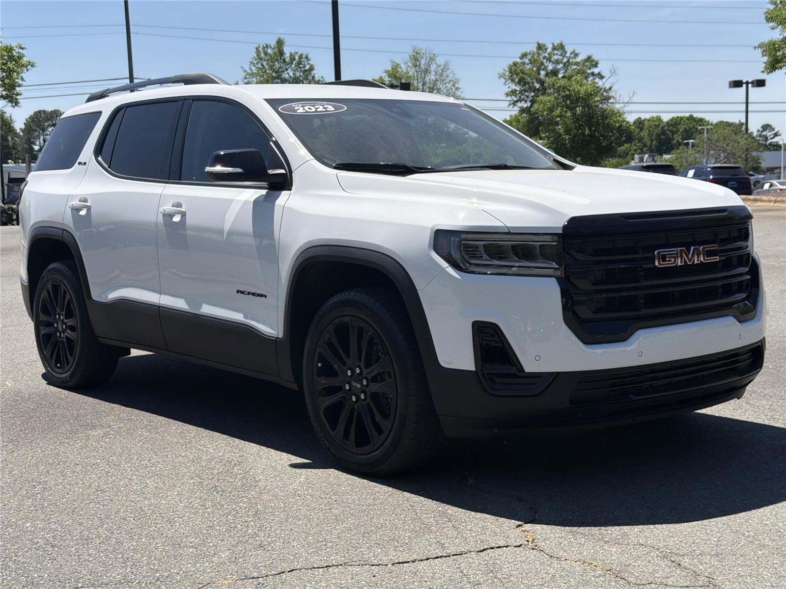 Used 2023 Summit White GMC SLE image 31