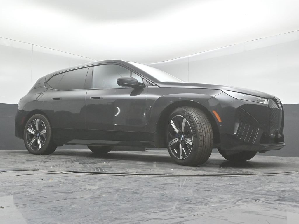 2023 BMW IX - Image 38