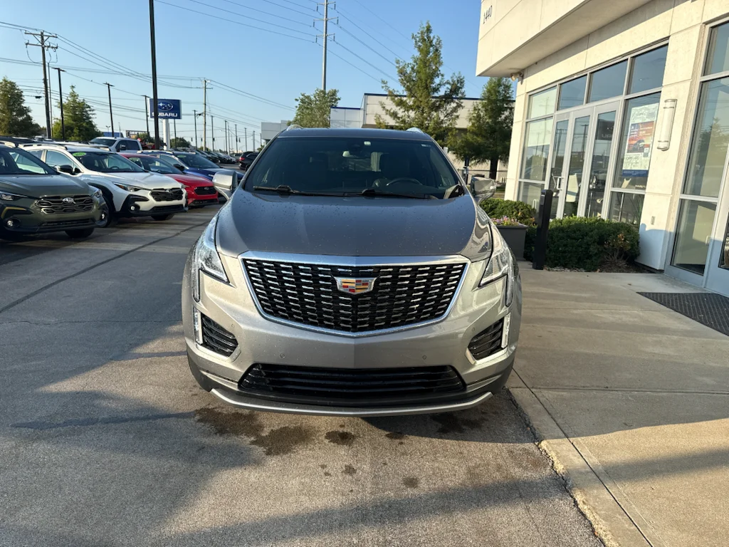 Used 2020 SATIN STEEL METALLIC Cadillac Premium Luxury FWD image 8